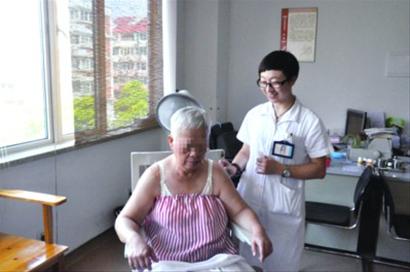 阿拉好医生 她用针灸助中风高危病人安然度夏