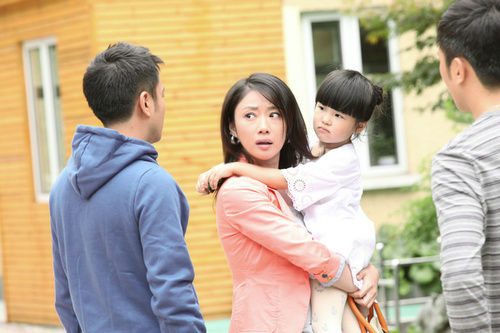 《孩奴》东方热播 高蓓蓓胡可上演姐妹孩奴