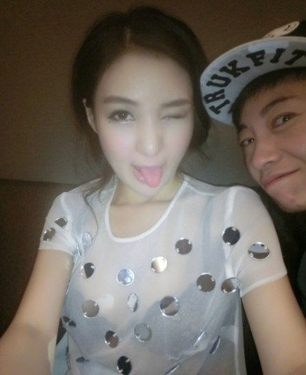 郭美美晒薄纱<em>透视</em>装 黑色<em>文胸</em>清晰可见(图)_娱