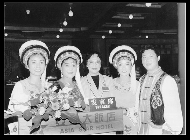 唯一应邀参加美国总统里根就职典礼的中国籍女星 组图 读书频道 凤凰网