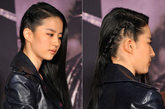 刘亦菲麻花辫是邻家气质最明显的体现，这种发型的她，显得更加亲切。 

