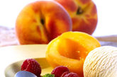 11:00：吃点水果。

这是一种解决身体血糖下降的好方法。吃一个橙子或一些红色水果，这样做能同时补充体内的铁含量和维生素C含量。

