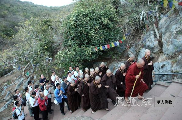 灵鹫山印度朝圣：千辛万苦去朝圣