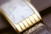 手表避孕法

瑞士生产的一种电子避孕表，戴上后可以显示出月经周期、排卵期、避孕安全期和怀孕危险期等情况。

