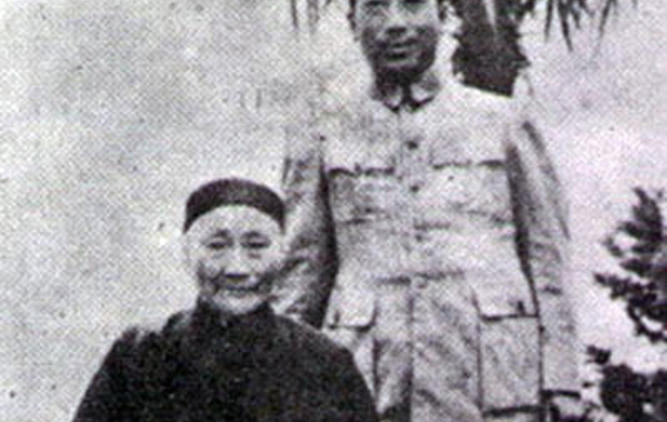戴笠和<em>胡蝶</em>的照片_戴笠与<em>胡蝶</em>的<em>女儿</em>_戴笠所