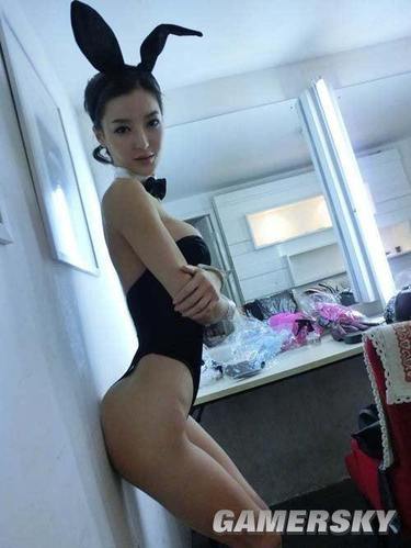 京展车模<em>齐B小</em>钻裙曾拍摄游戏宣传片_游戏频