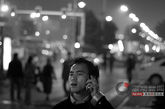11月3日晚上6点多，东塘霓虹闪烁的大街上，肖桂林正在和姐夫在电话里互报寻找消息。找了快3天，都没有打听到任何确切的消息，失望、无奈的表情挂在他的脸上。