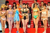 当地时间2012年5月29日，土耳其，2012黛安芬内衣启迪设计大赛（Triumph Inspiration Award 2012）举行。日本学生Aya Furuya的作品夺冠。
