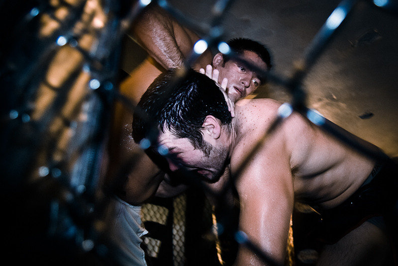 MMA拳手笼斗图片