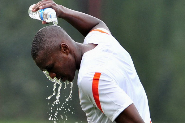 欧冠希望之星签约鲁能 新援西芒首训即进球[高