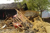 地震致云南宁蒗县的房租倒塌。
