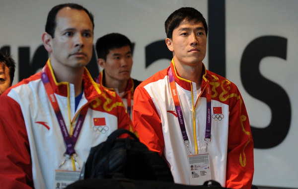 北京时间8月3日，中国田径运动员刘翔与教练孙海平等人飞抵伦敦，准备征战伦敦奥运会。…