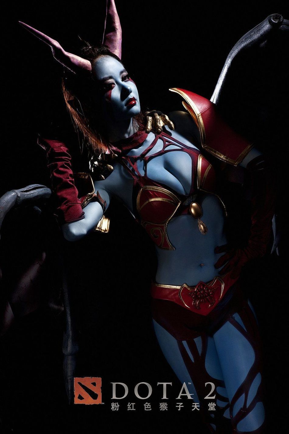 一对爆乳挺天下 <em>DOTA</em>2<em>痛苦女王</em>COS_职场老
