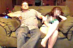 英男子播放醉妻裸体画面