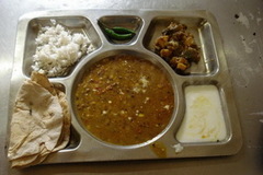 印度士兵伙食：豆子浓汤略显重口