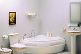 　马桶、卫洗丽、立柱盆、浴缸……这些所有的浴室设备你可以购买同品牌的全套产品，打造协调统一的浴室空间。（实习编辑：容少晖）