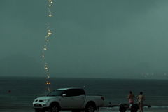 巴西一女子被闪电击中全程