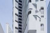 Ardmore公寓大楼位于新加坡的Ardmore公园，这里是靠近新加坡高端商品购物区乌节路的一个主要位置，享有广阔而完整的观景视野，可欣赏到新加坡的市容市貌，及其周边西部与东部地区大片的绿地。（实习编辑：王臻）