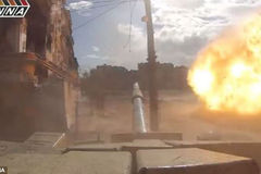 叙利亚坦克上拍到的内战前线画面