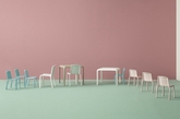 意大利家具品牌Pedrali 的最新系列家具产品在近期的米兰国际家具展（Salone Internazionale del Mobile ）上亮相，包括不同设计的木制软垫椅子、高矮凳、沙发和衣帽架等。 作为一家拥有50多年历史的家具厂商，这是他们第26次参加米兰家具展，一如既往地推出了系列注重功能和简约的现代风格家具，可供公共空间、办公室和家庭使用。（实习编辑：胡嘉怡）