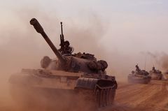 兰州军区参演部队抵达朱日和