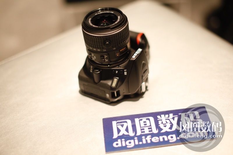 CES2015:尼康入门单反相机D5500图赏