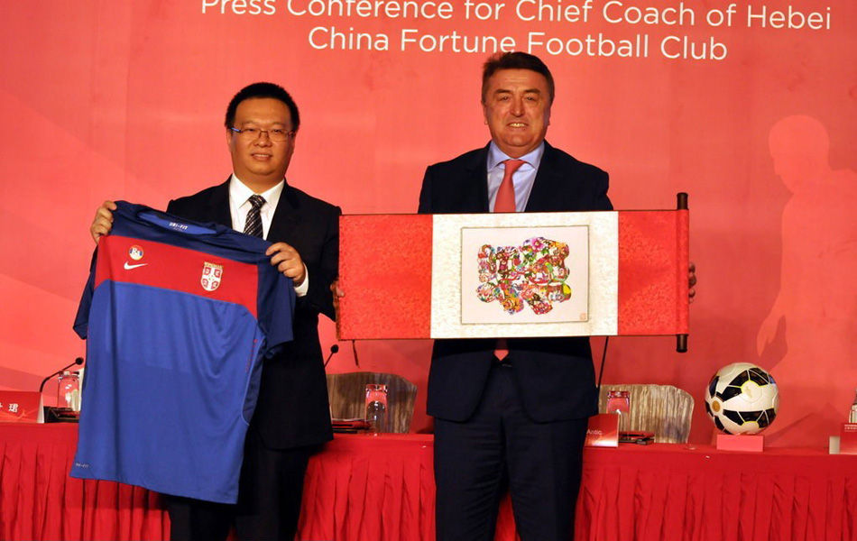 安蒂奇重回中国 前皇马巴萨主帅将执教中甲球队