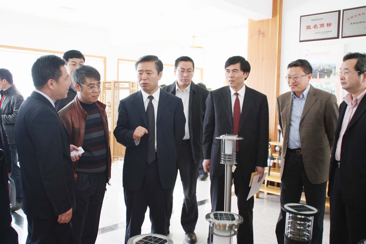 黑龙江厅官许兆君被双开:涉非法持枪、通奸