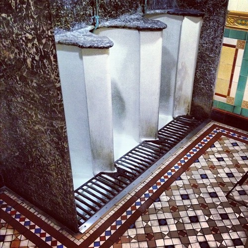 如果你碰巧在伦敦，这15个厕所你得去看看
