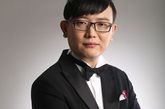 莫比斯环之夜，家具时尚之夜的晚宴上，十七位深圳家具品牌先锋代表的闪亮登场，更将现场气氛推向高潮。图为：路福中国有限公司总裁 孔健。