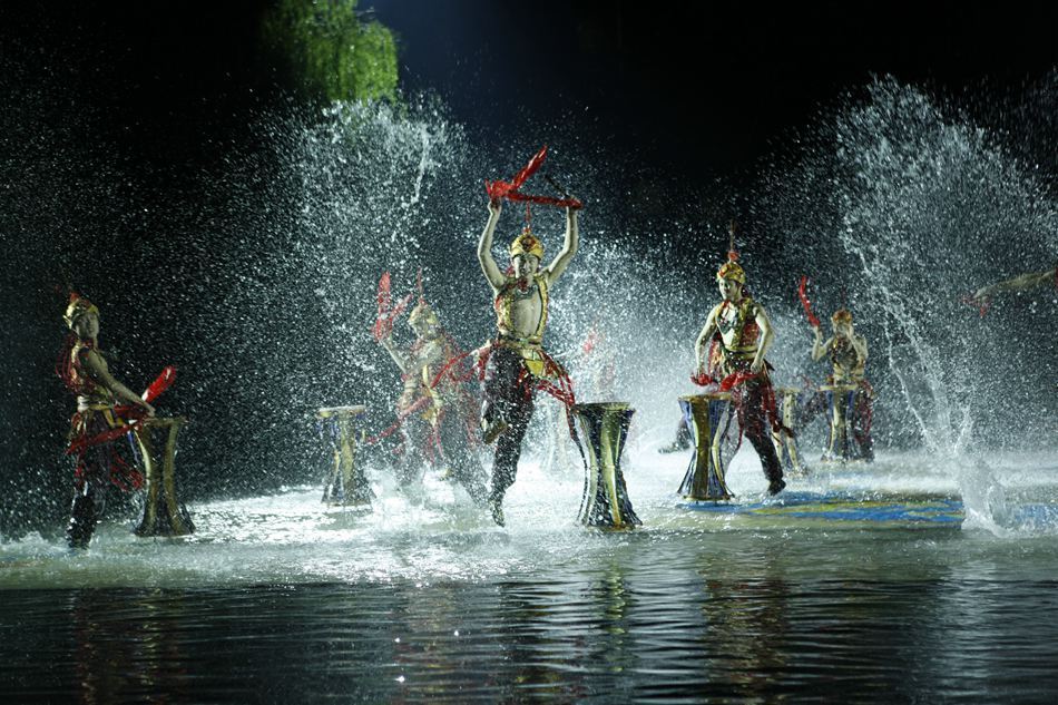 西安华清宫舞剧《长恨歌》盛大首演