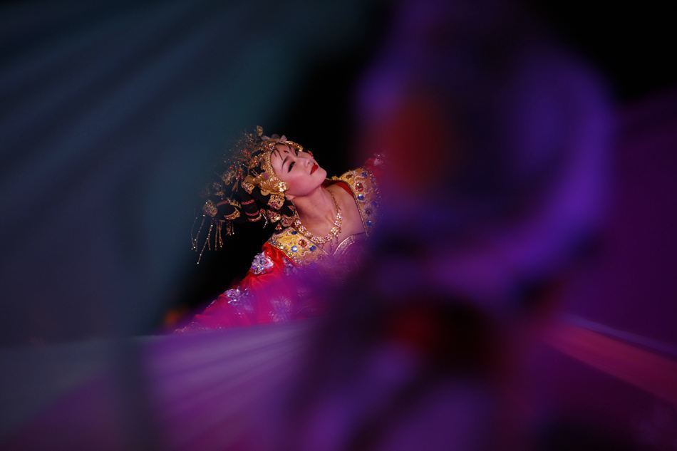 实拍捷克超市物价 价格稳定人民生活很小资