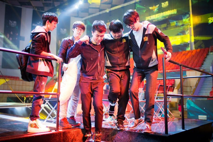 长发热裤好身材 <em>最美包子妹</em>网络<em>走红</em>-中国学