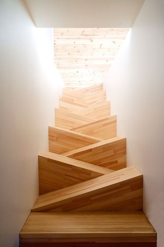 原来楼梯可以这样玩 教你20种重塑楼梯的方式