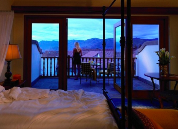 外媒评选十大顶级酒店  在老虎保护区度过刺激一夜