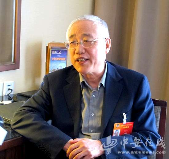 全国两会|政协委员李宏塔:建议规范和发展家长