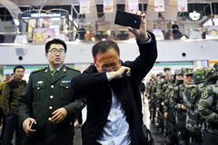 解放军医疗队赴西非抗击埃博拉