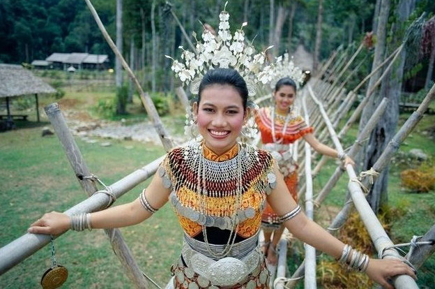 中国油价全球排名第42 油价负担排名全球第4