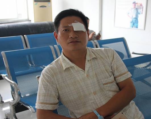 白内障且近视高达1000度，术后视力竟恢复至1.0!_安徽频道_凤凰网