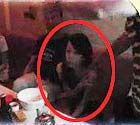 患癌截肢女脱衣陪酒