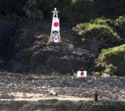 日右翼登钓鱼岛插国旗