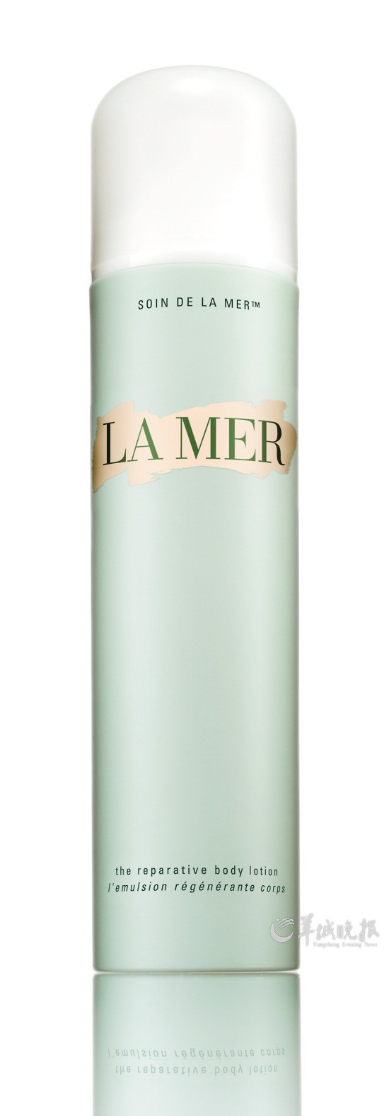 　　LA MER 身体修复乳　　参考价：1550元/ 200ml　　强效修复成分，能舒缓肌肤刺激，镇静泛红，令肌肤变得润泽柔软。