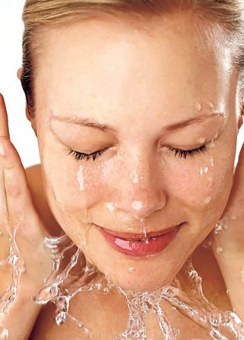 怎么用淘米水洗脸 洗出细嫩白皙肌肤