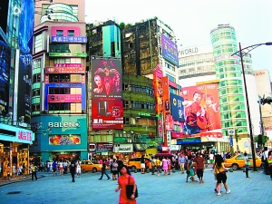 西门町是台北最时尚的逛街地