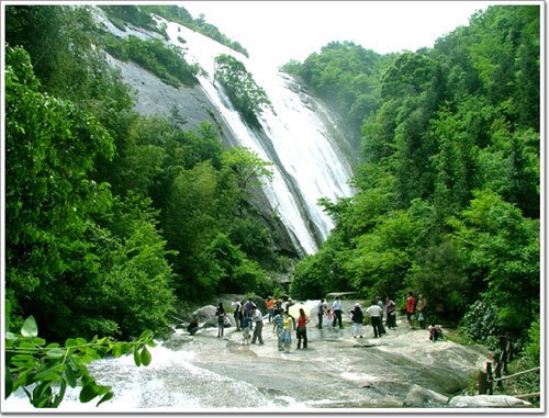 南山瀑布（图片来源：旅游_中国网）