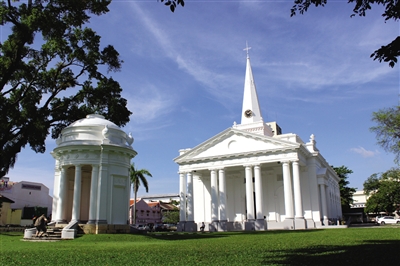 乔治市的寺庙、教堂、会馆和民居都成了活的历史。