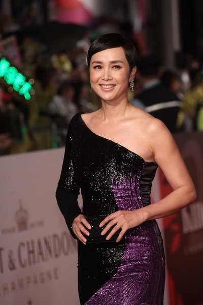 蒋雯丽 43岁蒋雯丽身材曼妙依旧礼服装扮不输年轻女星(图)(图)_时尚频道_凤凰网