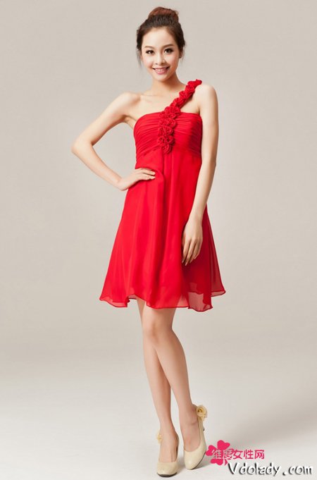 力荐12款矮个子新娘增高韩式盘发