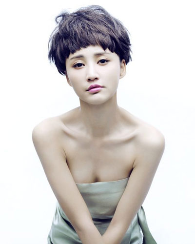 女星大片<em>发型</em>PK Baby范爷<em>卷发</em>最迷人_时尚频