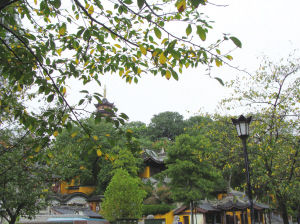 　　鸡鸣寺